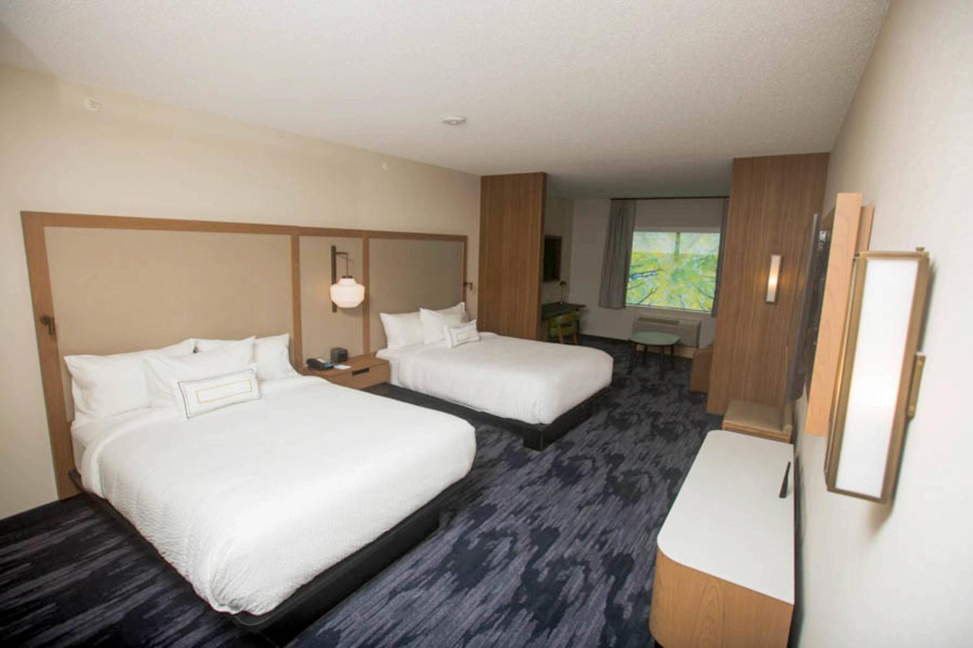 Fairfield Inn & Suites By Marriott Philadelphia Broomall/Newtown Square Екстериор снимка