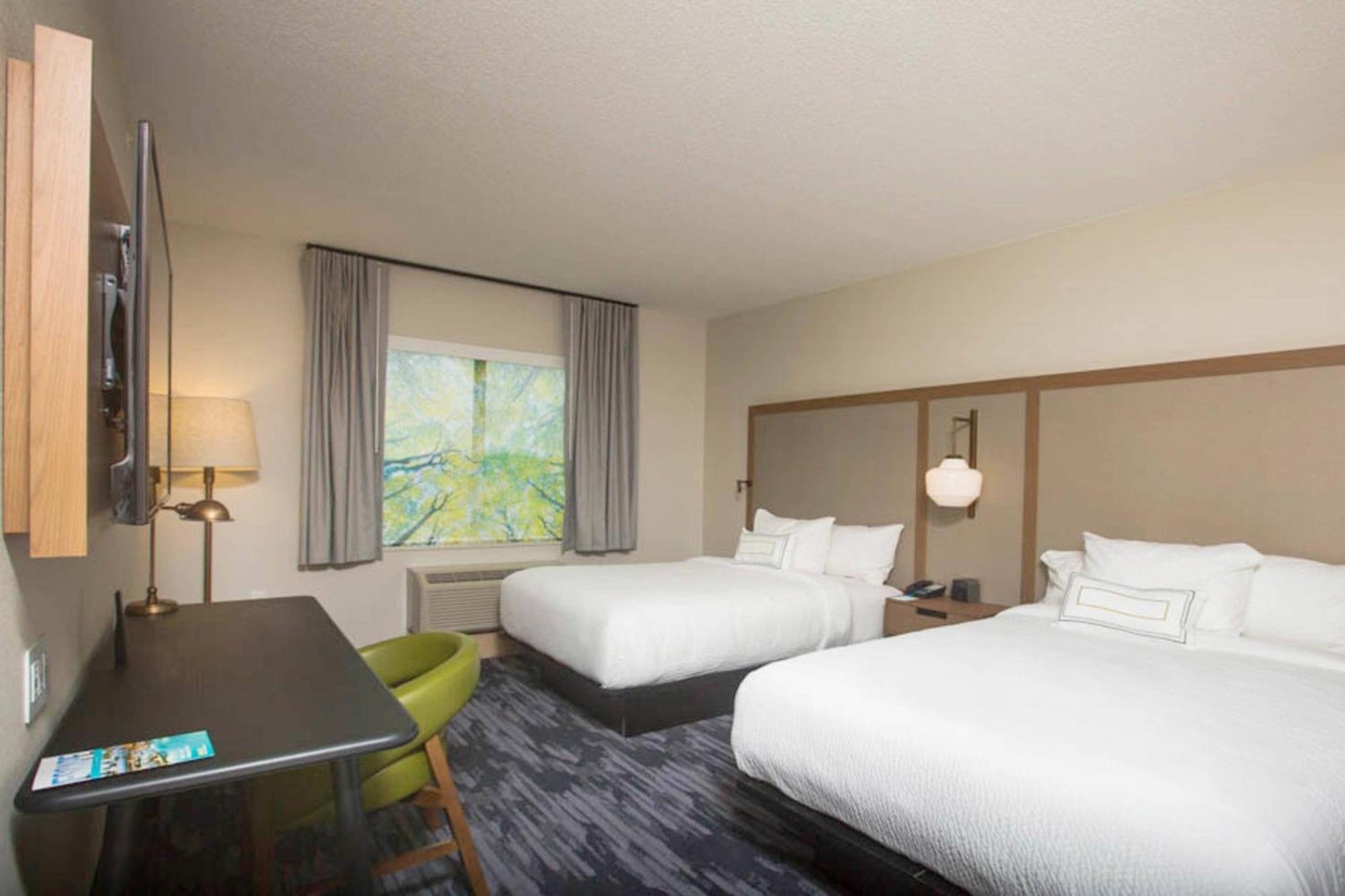 Fairfield Inn & Suites By Marriott Philadelphia Broomall/Newtown Square Екстериор снимка