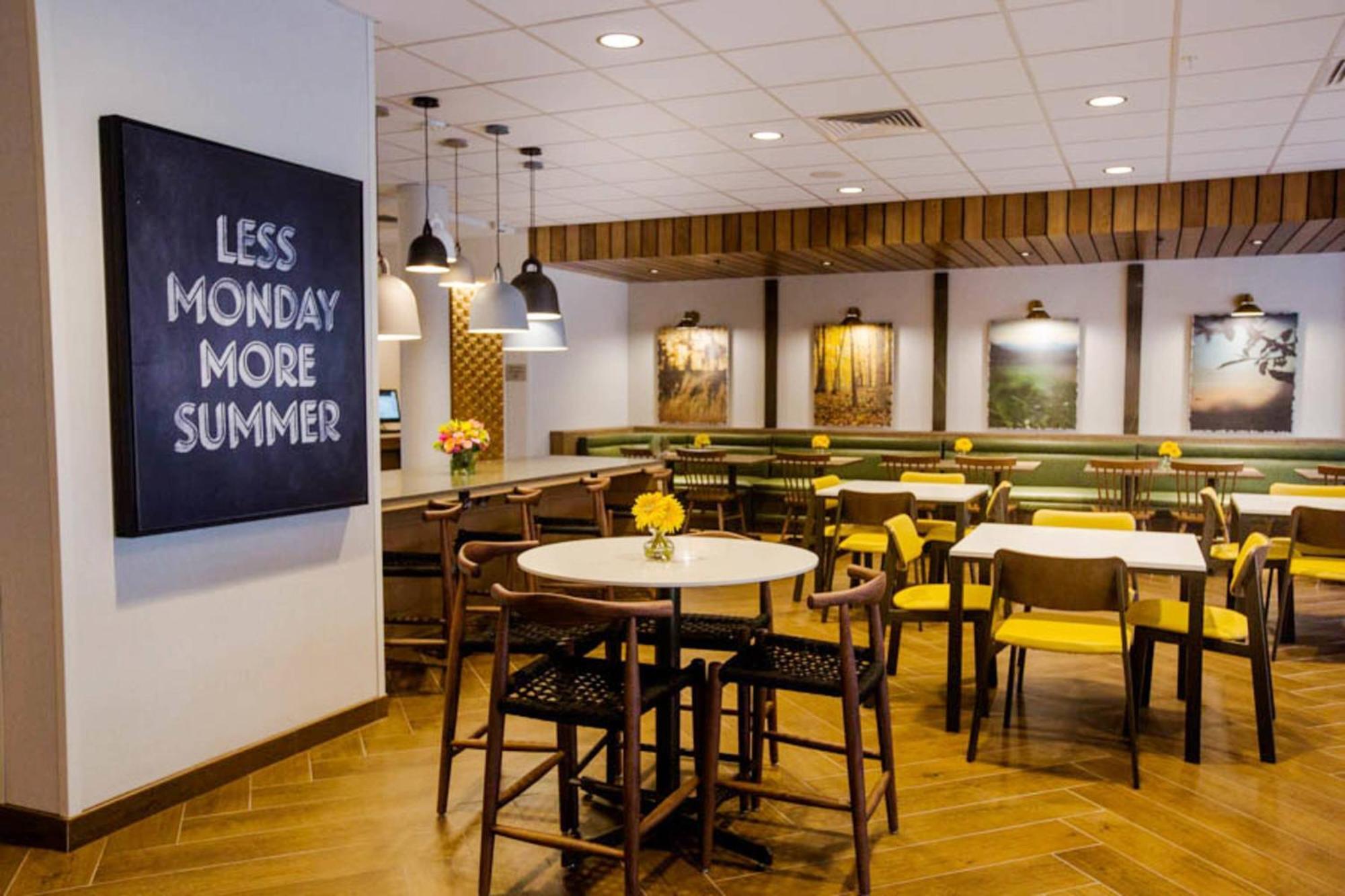 Fairfield Inn & Suites By Marriott Philadelphia Broomall/Newtown Square Екстериор снимка